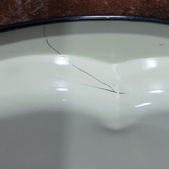 Vintage Daher Round Metal Serving Tray Floral Fruit Design - Picture 9 of 10